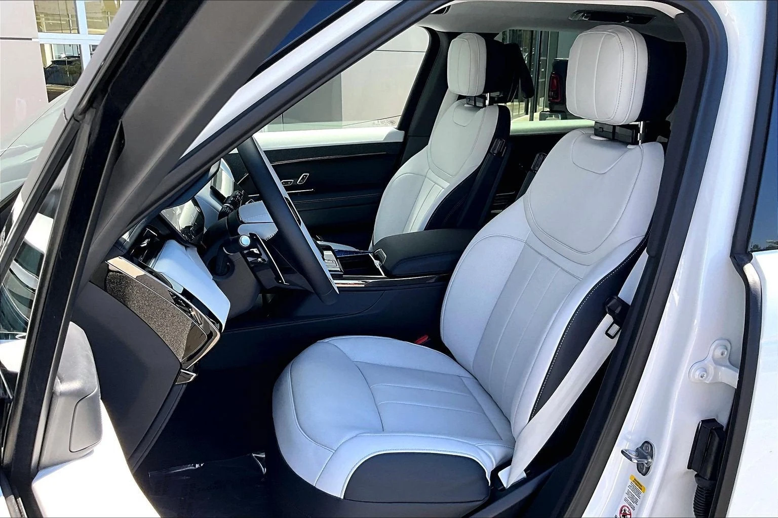2027 Land Rover Range Rover Sport Plug-In Hybrid Battersea Edition (L461), 9/14