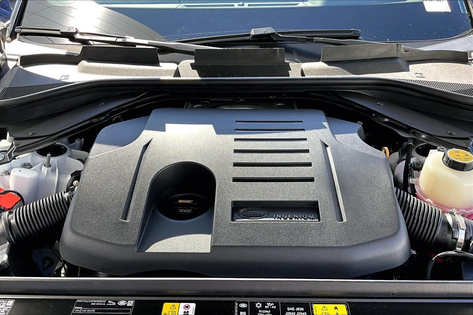 2027 Land Rover Range Rover Sport Plug-In Hybrid Battersea Edition (L461), 11/14