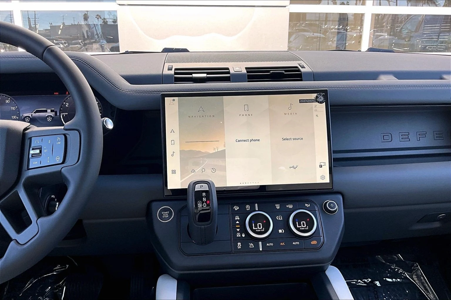2026 Land Rover Defender 110 S (L663), 7/14