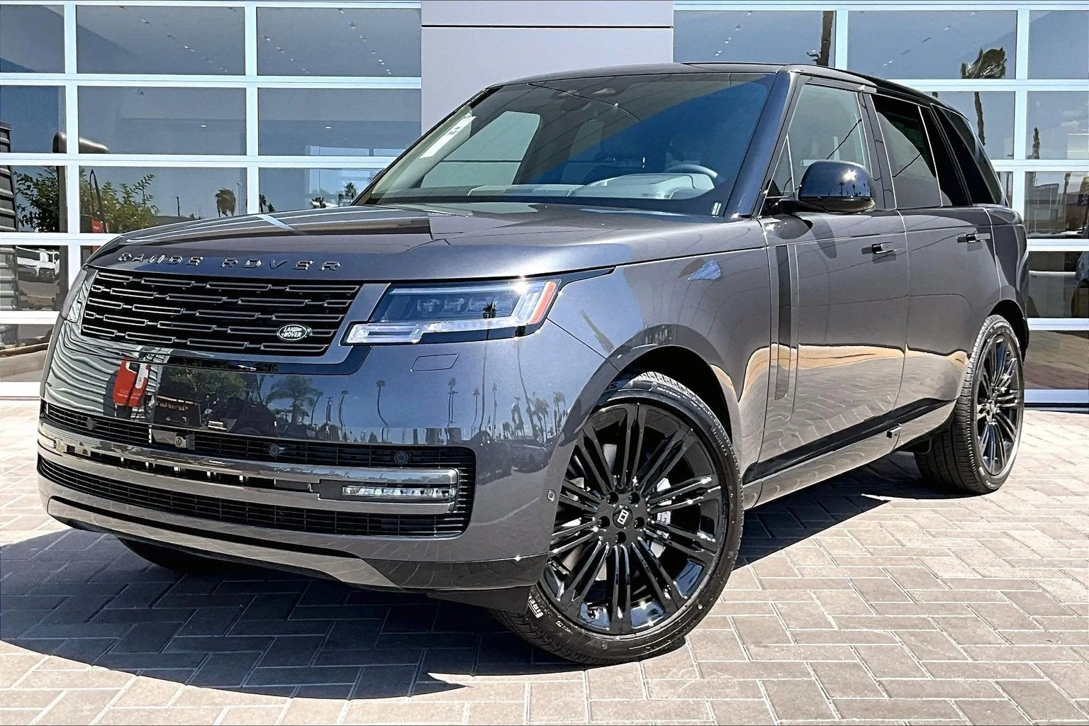 Land Rover Range Rover SE (L460) · Carpathian Gray Premium Metallic · Indigo Auto Group
