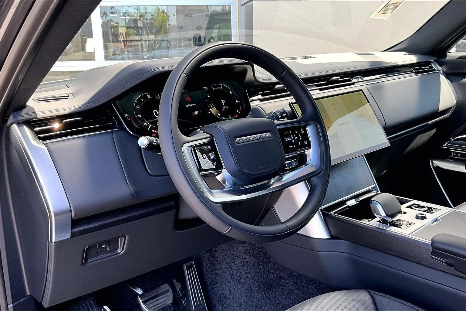 2027 Land Rover Range Rover SE (L460), 6/14