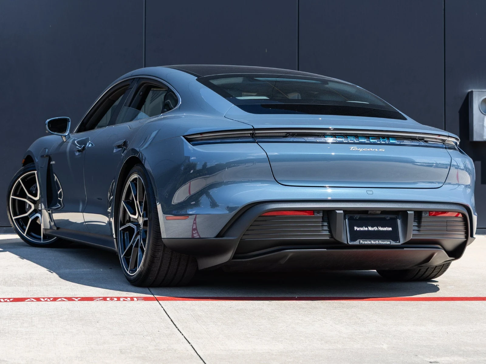 2026 Porsche Taycan 4 Sedan (2025 Update), 3/20
