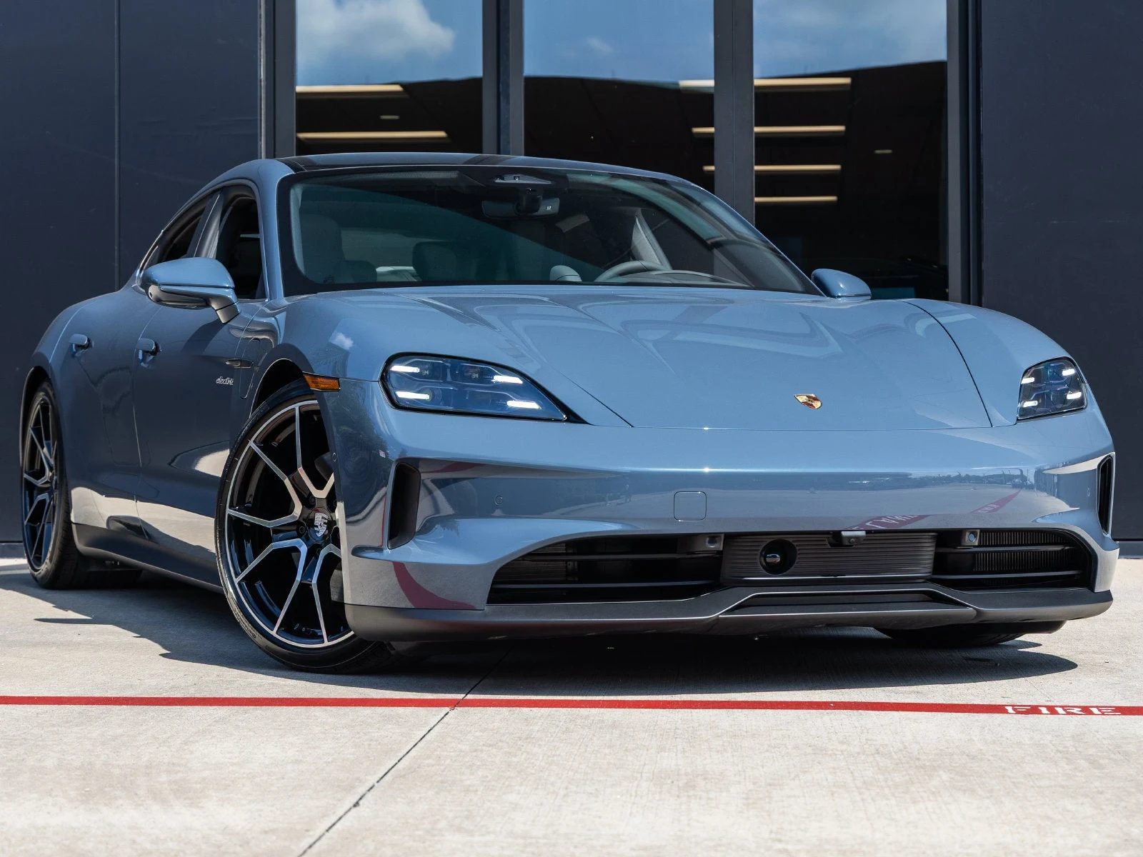 2026 Porsche Taycan 4 Sedan (2025 Update), 6/20