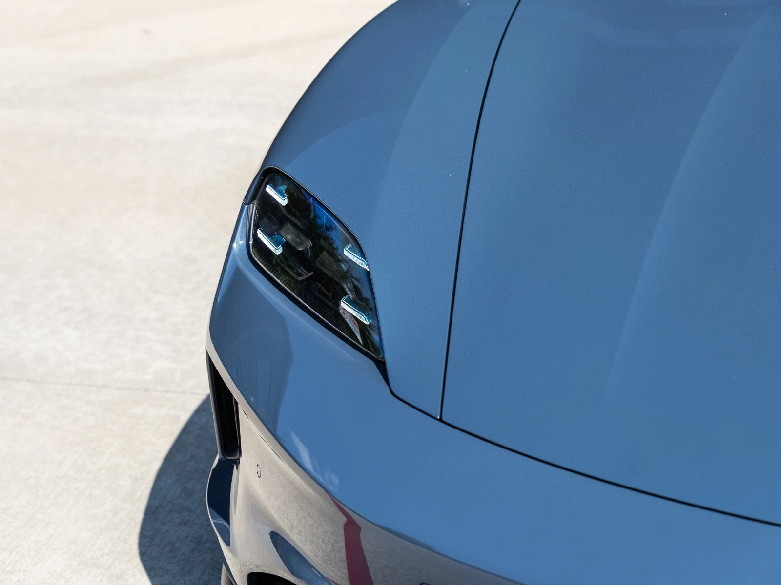 2026 Porsche Taycan 4 Sedan (2025 Update), 17/20