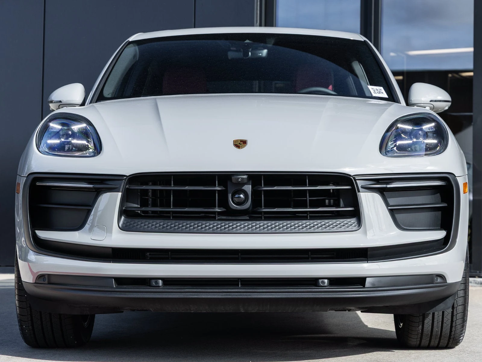 2026 Porsche Macan (95B), 8/20