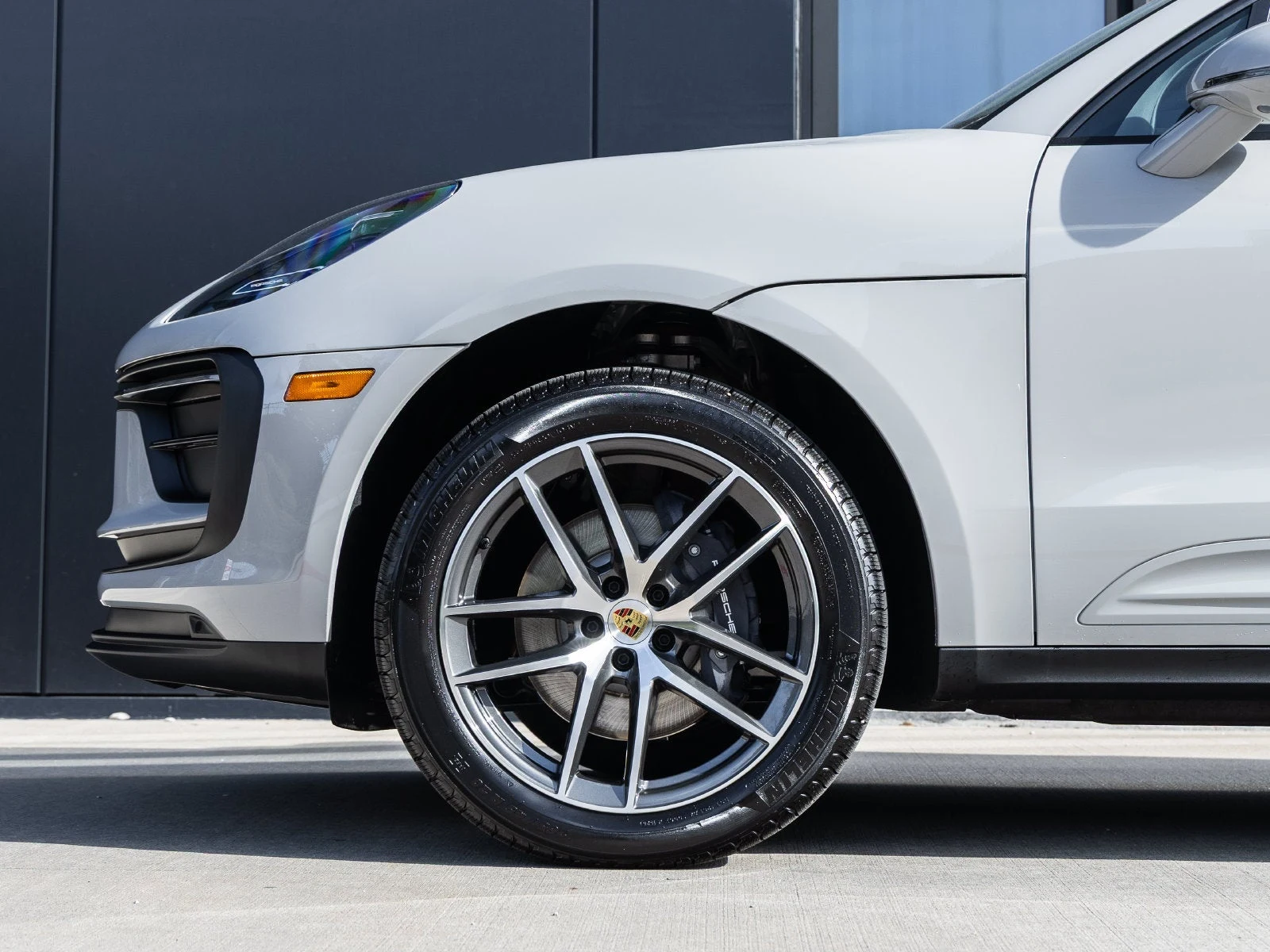 2026 Porsche Macan (95B), 13/20