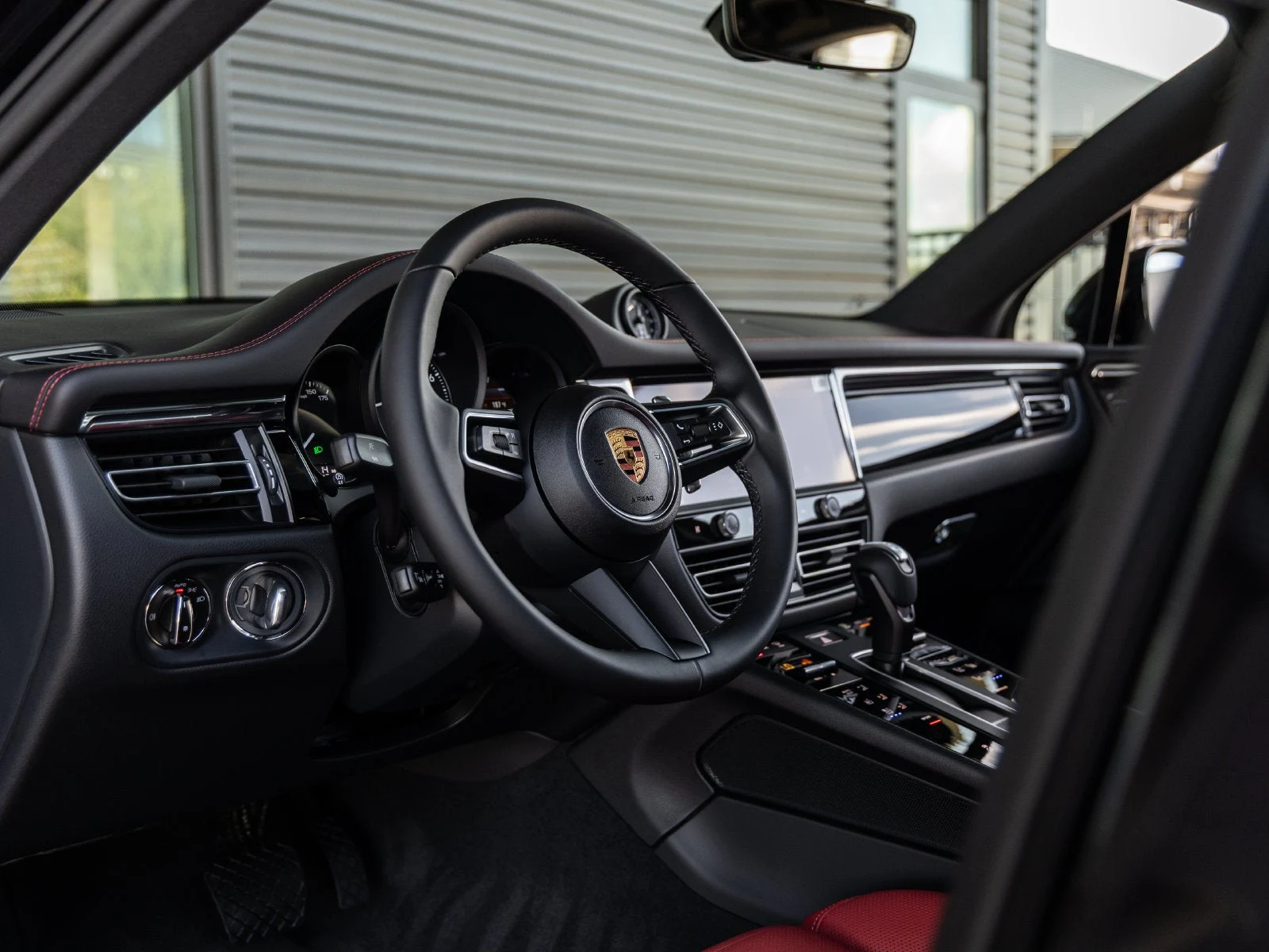 2026 Porsche Macan (95B), 4/20