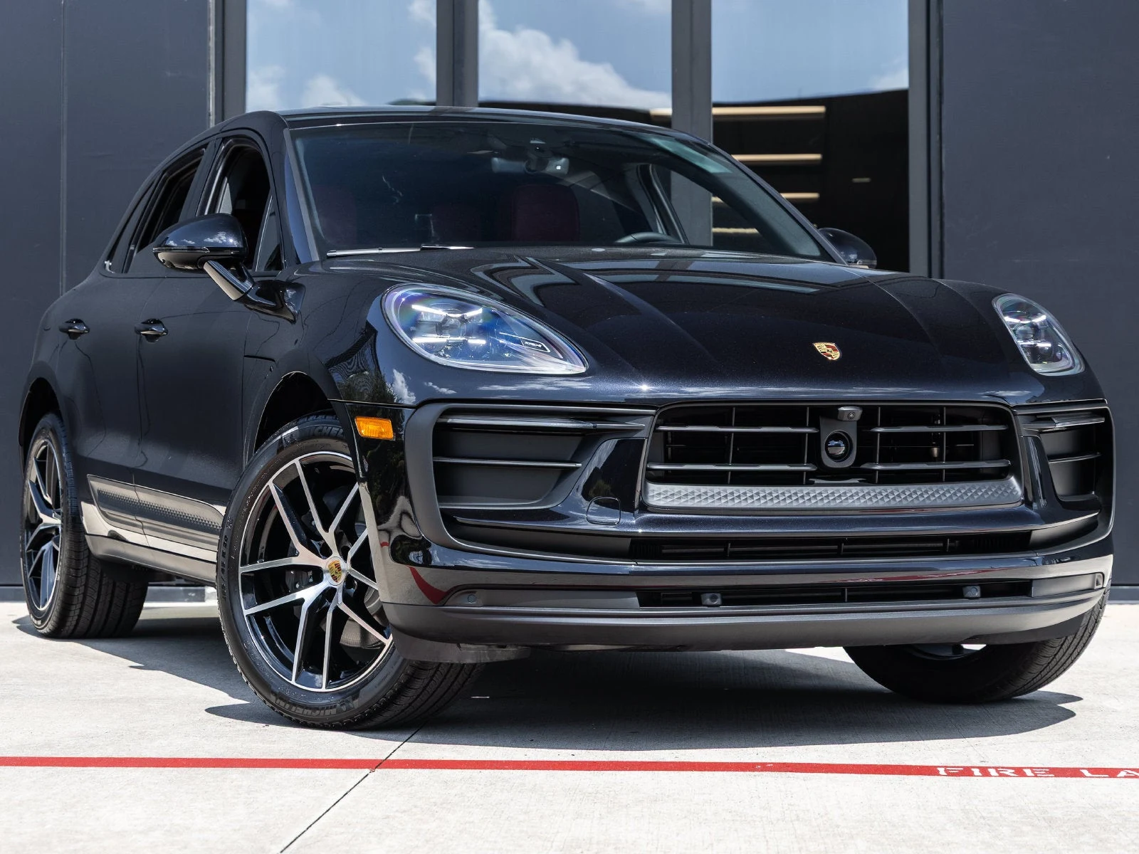 2026 Porsche Macan (95B), 6/20