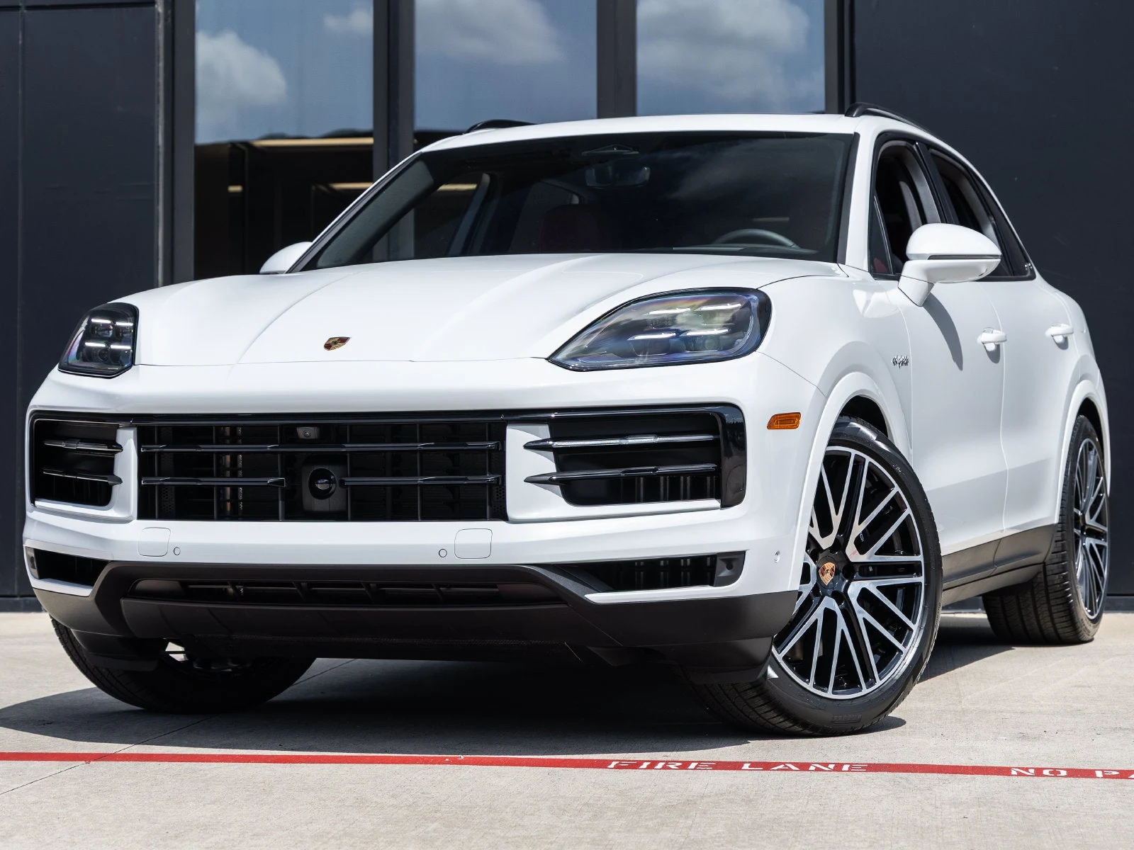 Porsche Cayenne E-Hybrid (3rd Generation) · Carrara White Metallic · Indigo Auto Group