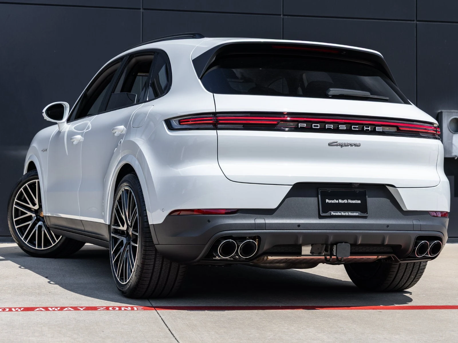 2026 Porsche Cayenne E-Hybrid (3rd Generation), 3/20