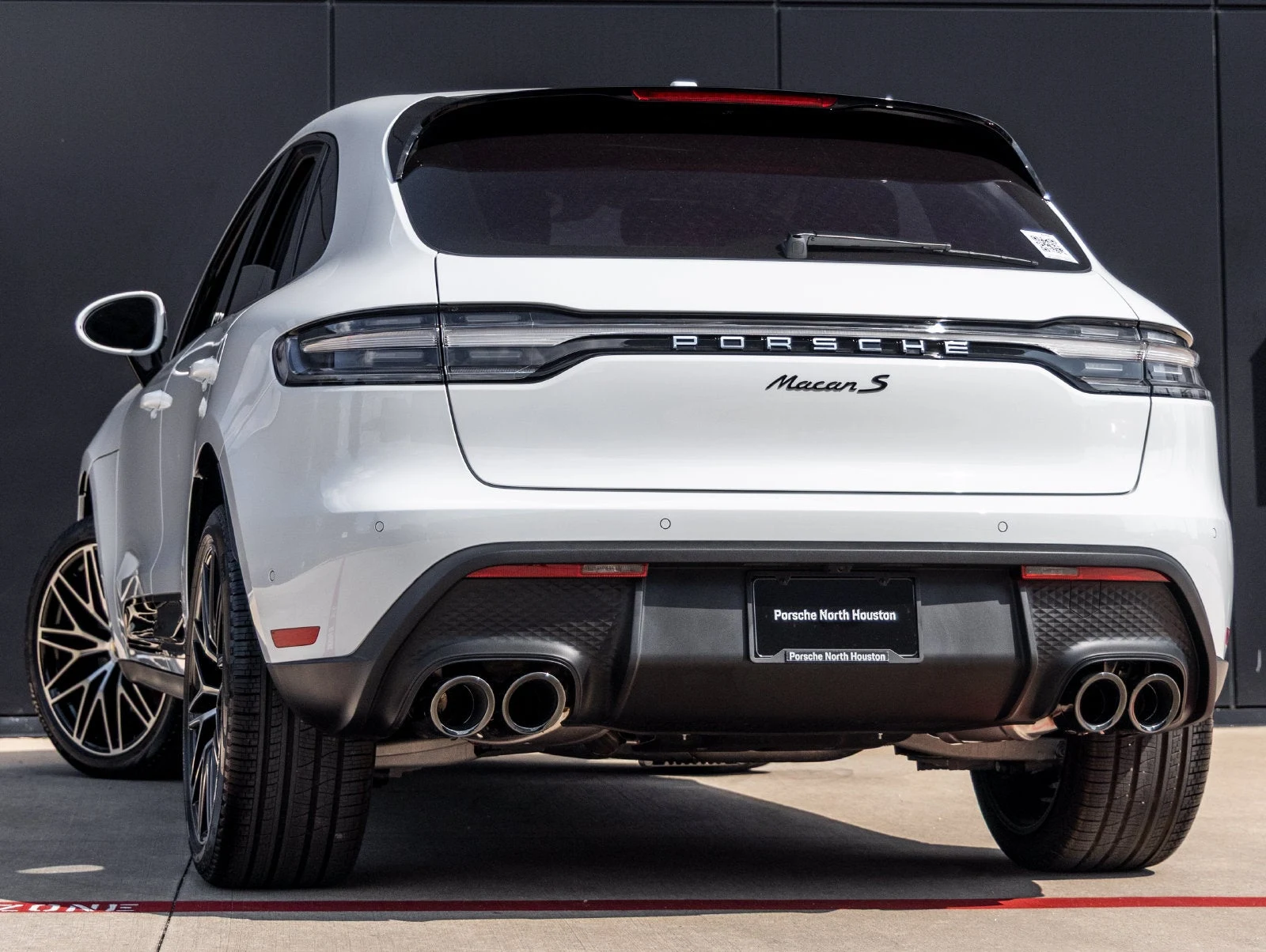 2026 Porsche Macan S (95B), 3/20