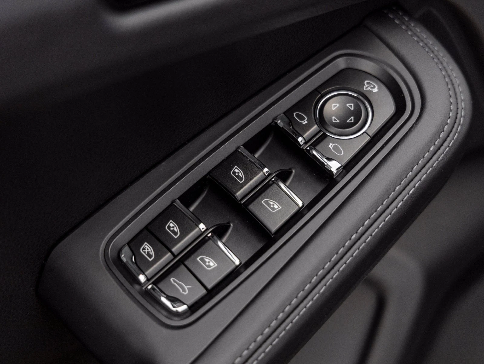 2026 Porsche Macan S (95B), 19/20