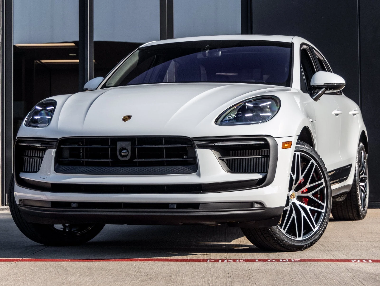 Porsche Macan S (95B) · Carrara White Metallic · Indigo Auto Group