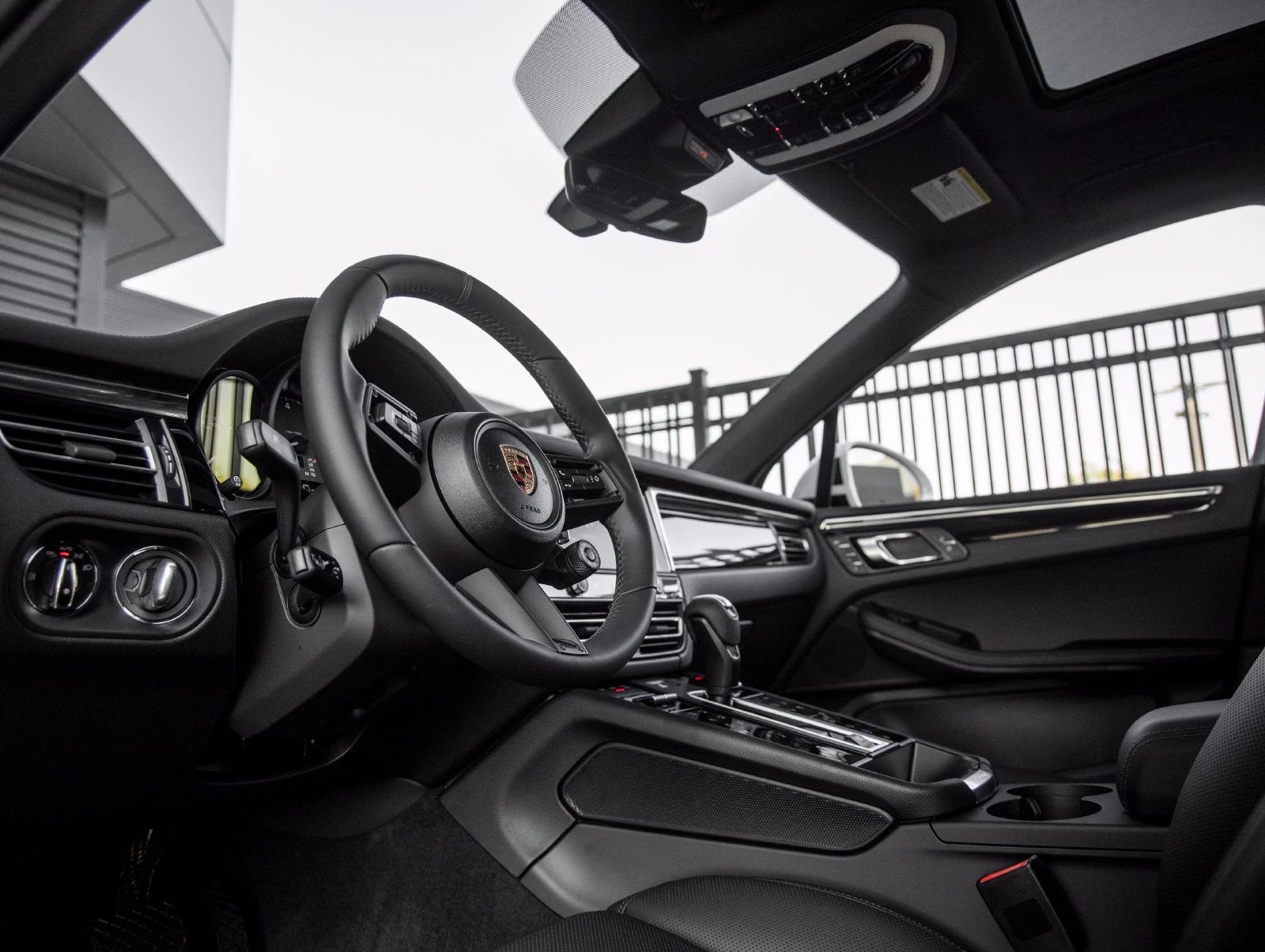 2026 Porsche Macan S (95B), 4/20