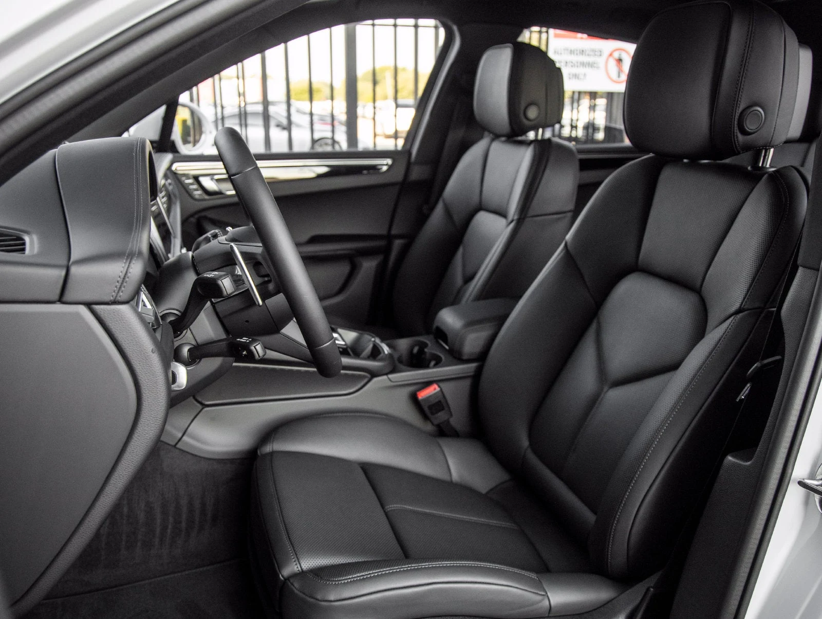 2026 Porsche Macan S (95B), 5/20