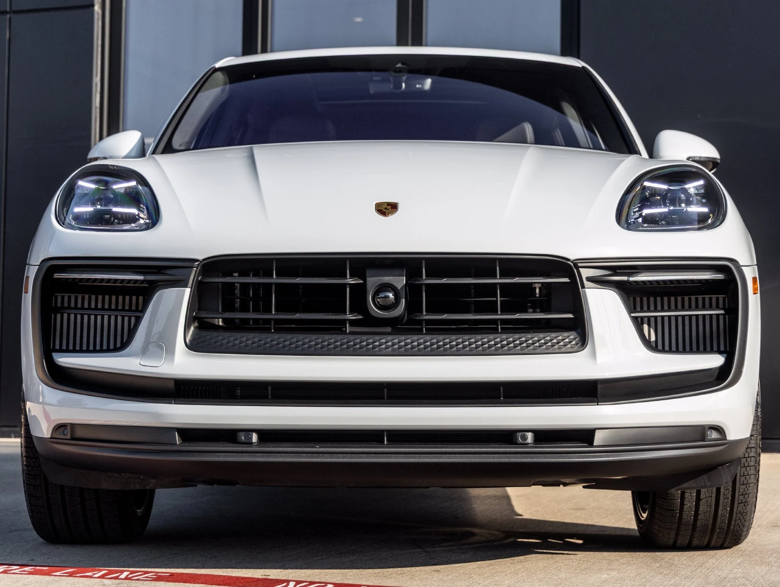 2026 Porsche Macan S (95B), 8/20