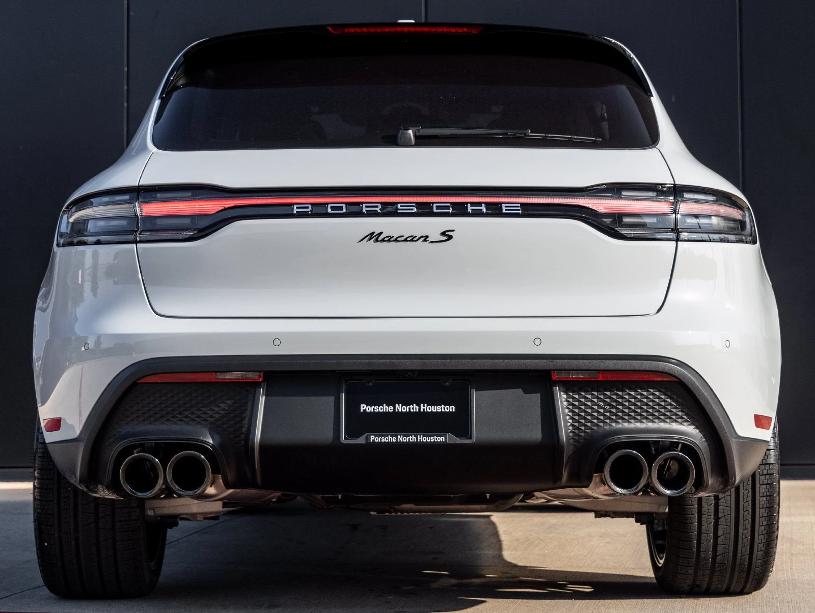 2026 Porsche Macan S (95B), 10/20