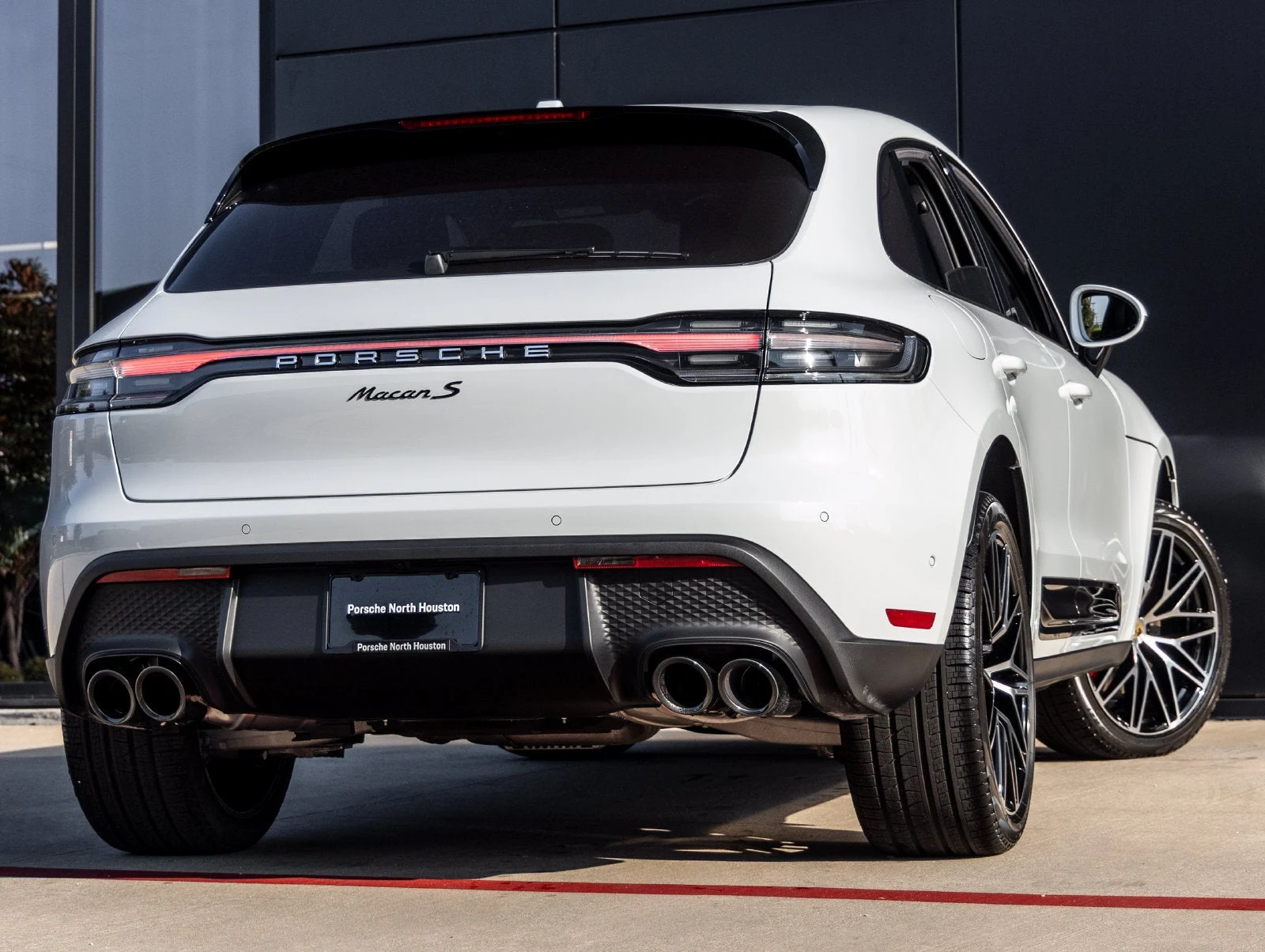 2026 Porsche Macan S (95B), 11/20