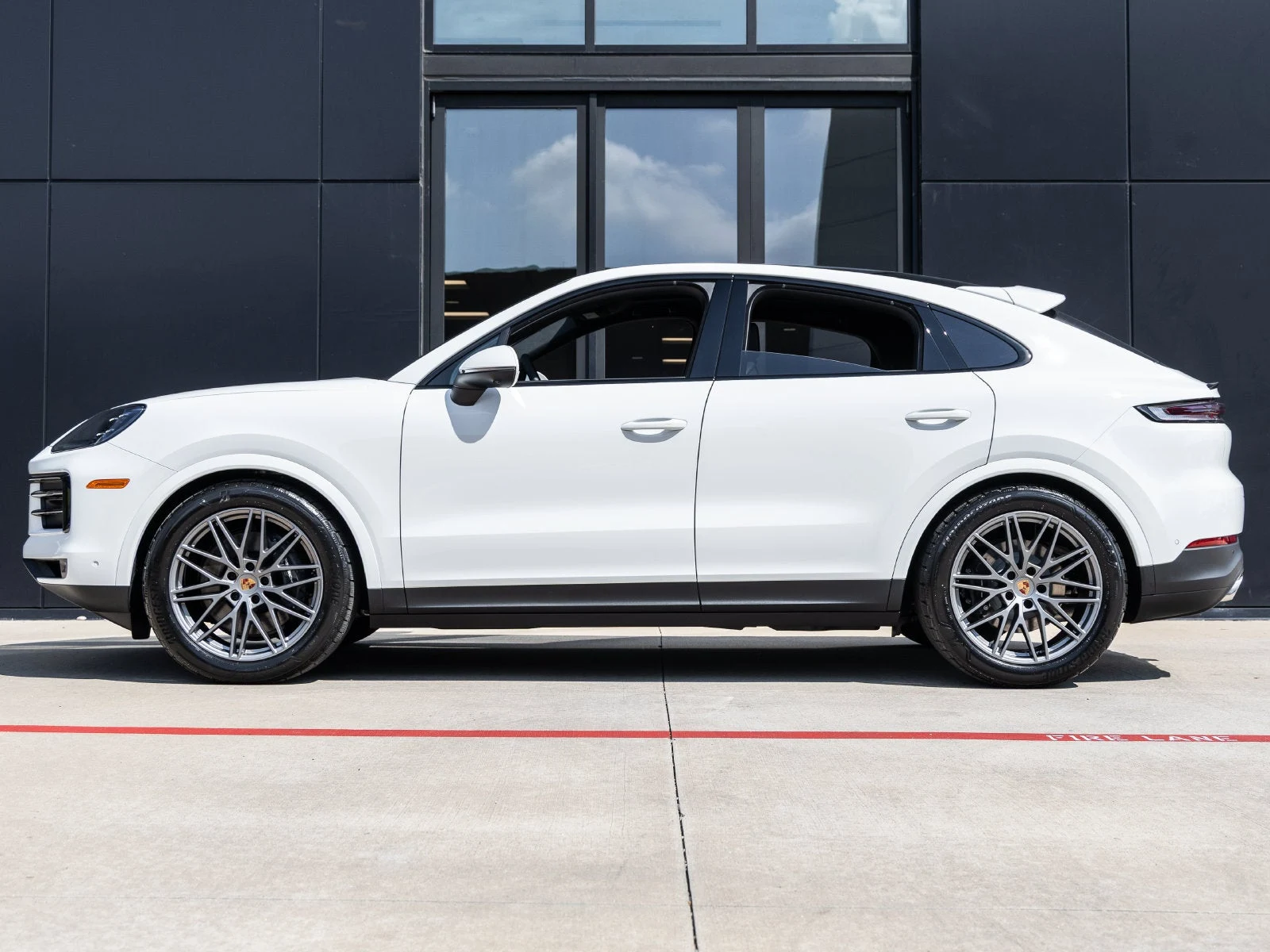 2026 Porsche Cayenne Coupé (3rd Generation), 2/20