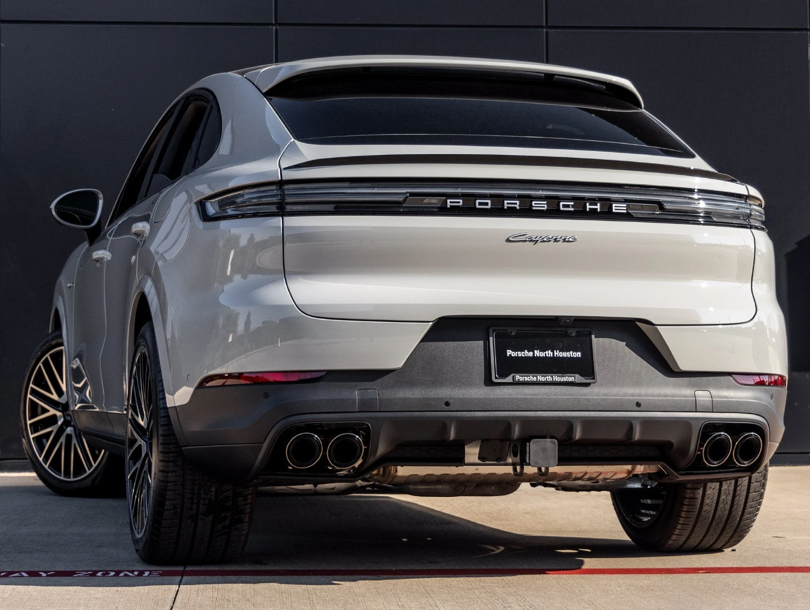 2026 Porsche Cayenne E-Hybrid Coupé (3rd Generation), 3/20