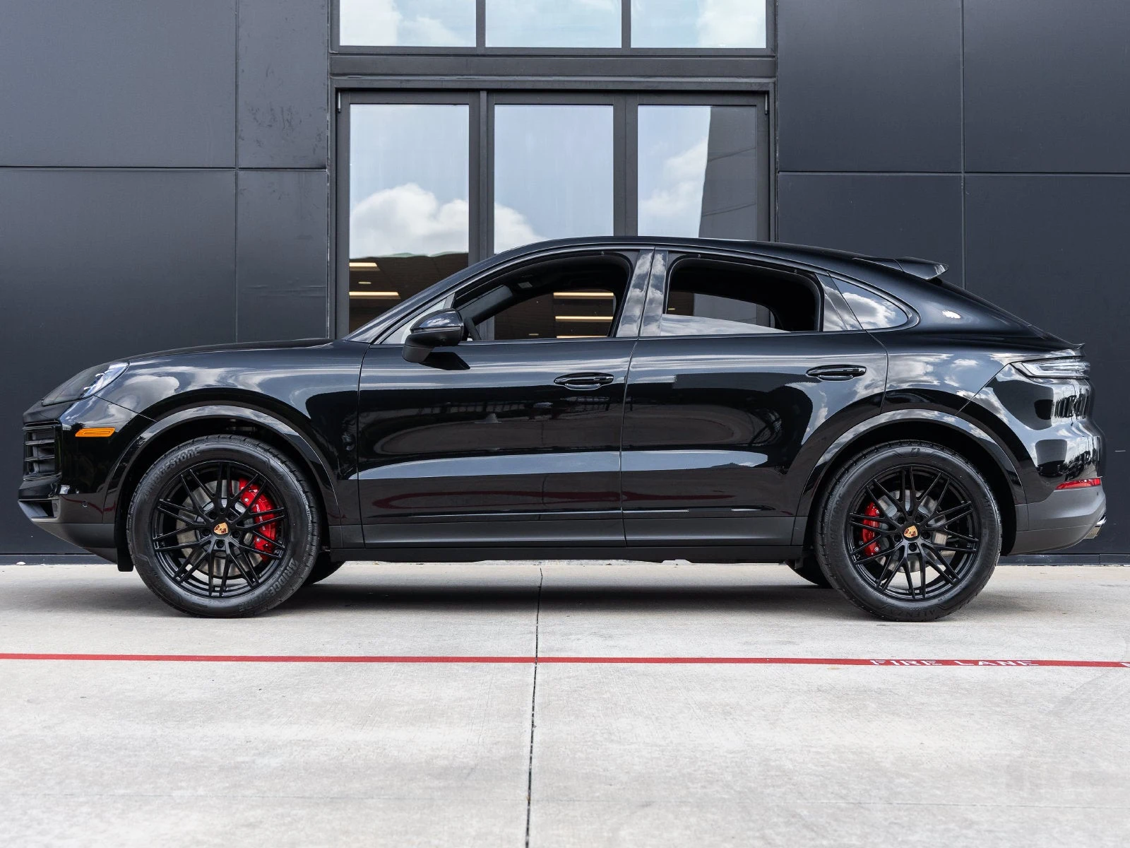 2026 Porsche Cayenne S Coupé (3rd Generation), 2/20