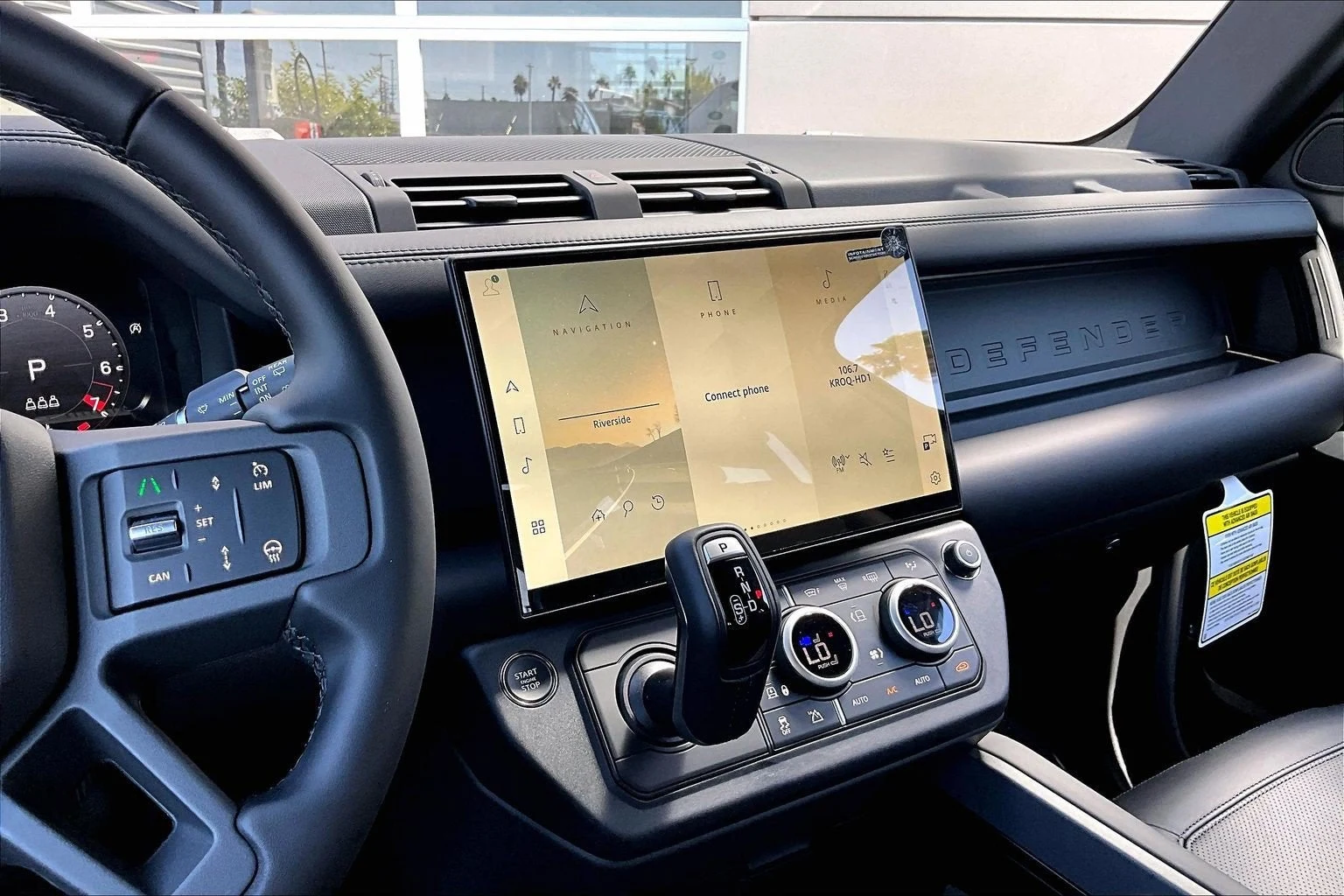2026 Land Rover Defender 110 X-Dynamic SE (L663), 7/14