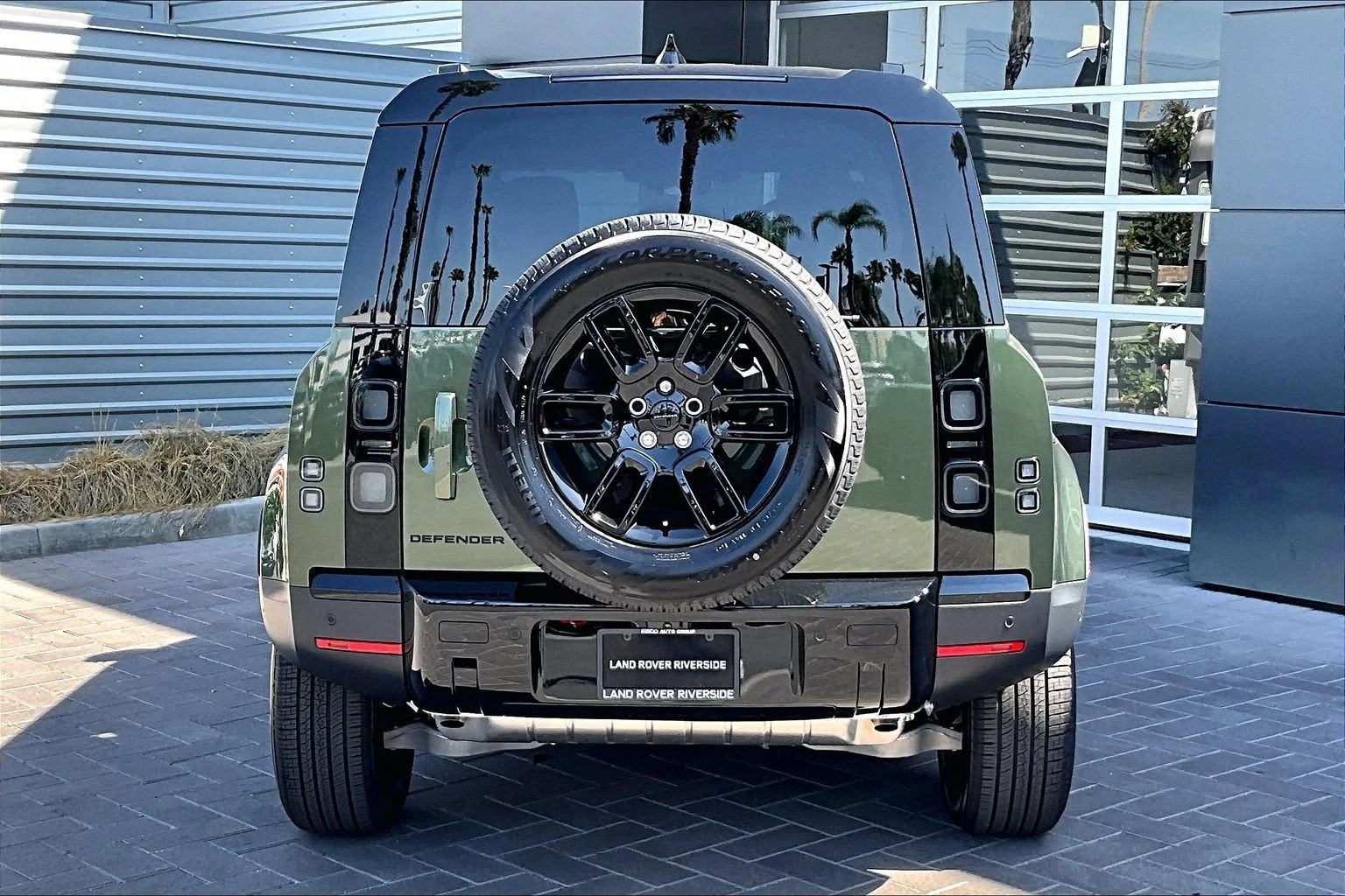 2026 Land Rover Defender 110 S (L663), 4/14