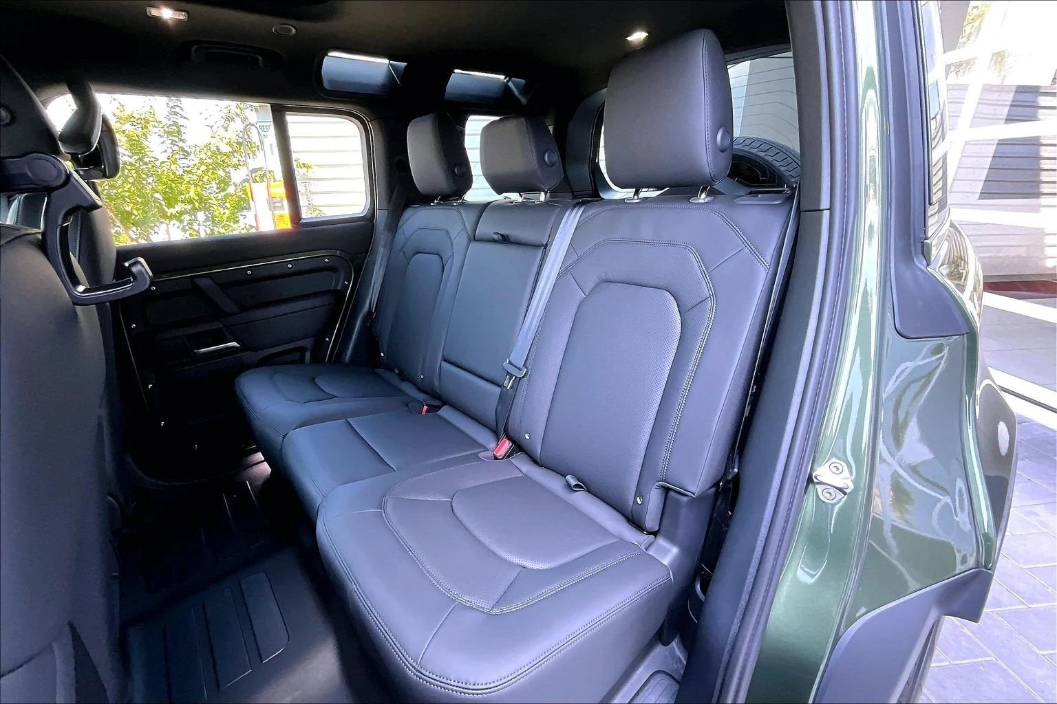 2026 Land Rover Defender 110 S (L663), 10/14