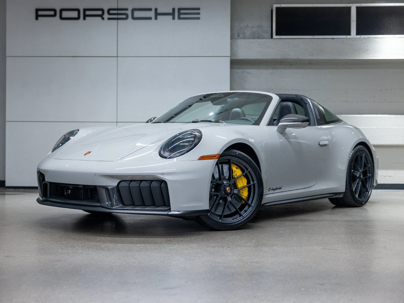Porsche 911 Targa 4 GTS (992.2) · Chalk · Indigo Auto Group