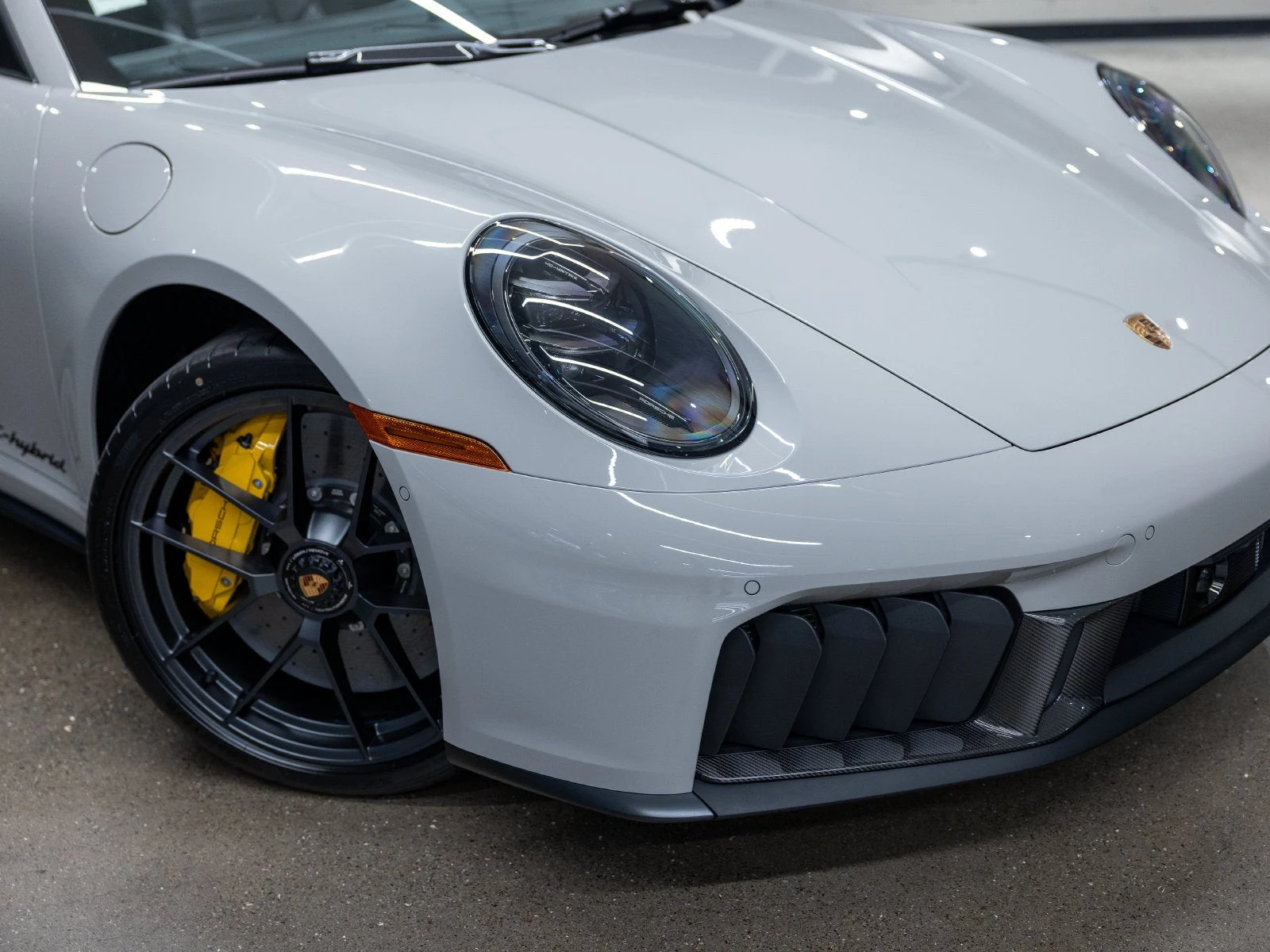 2026 Porsche 911 Targa 4 GTS (992.2), 17/20