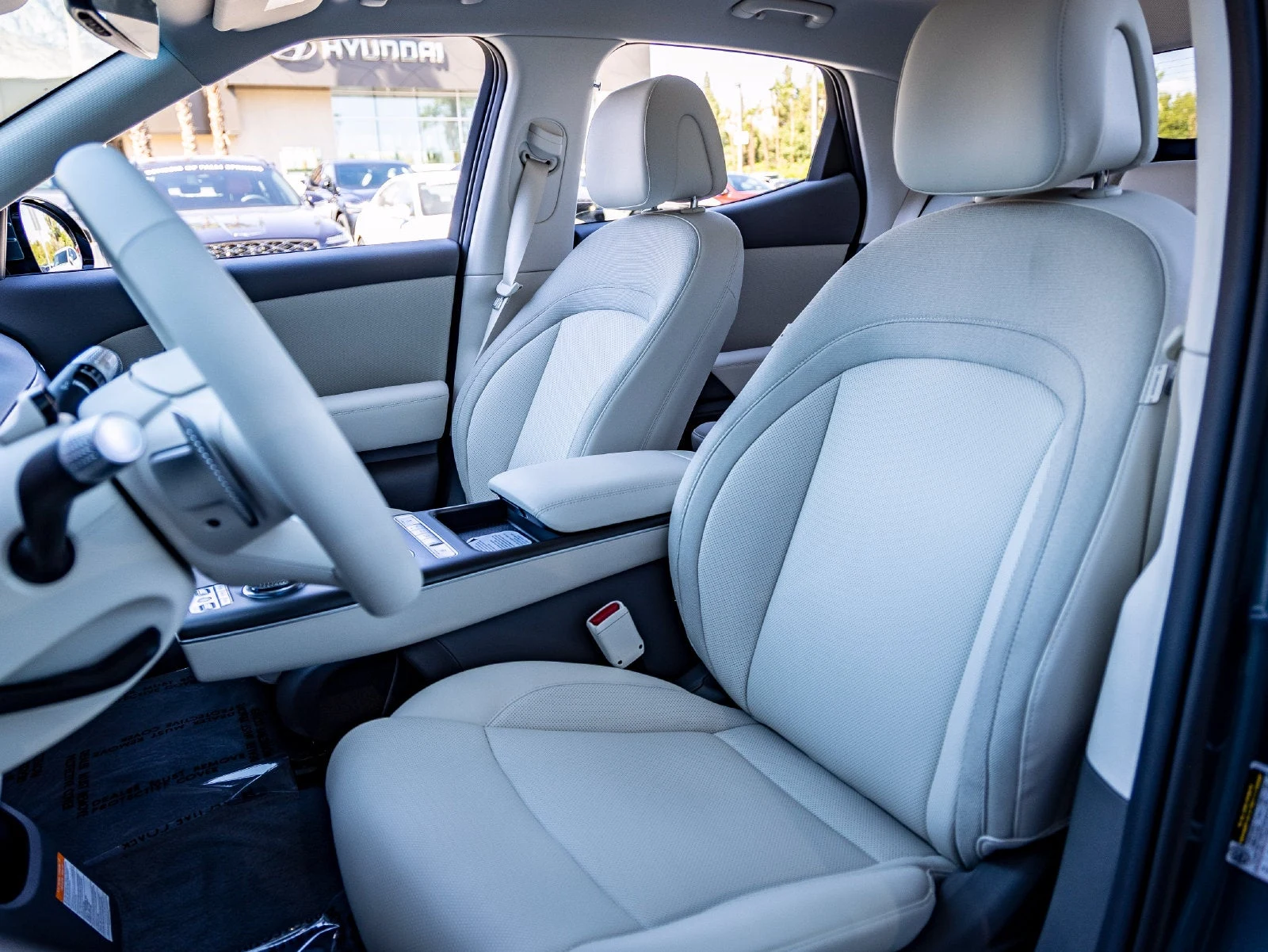 2027 Genesis GV60 (2025 Update), 17/20