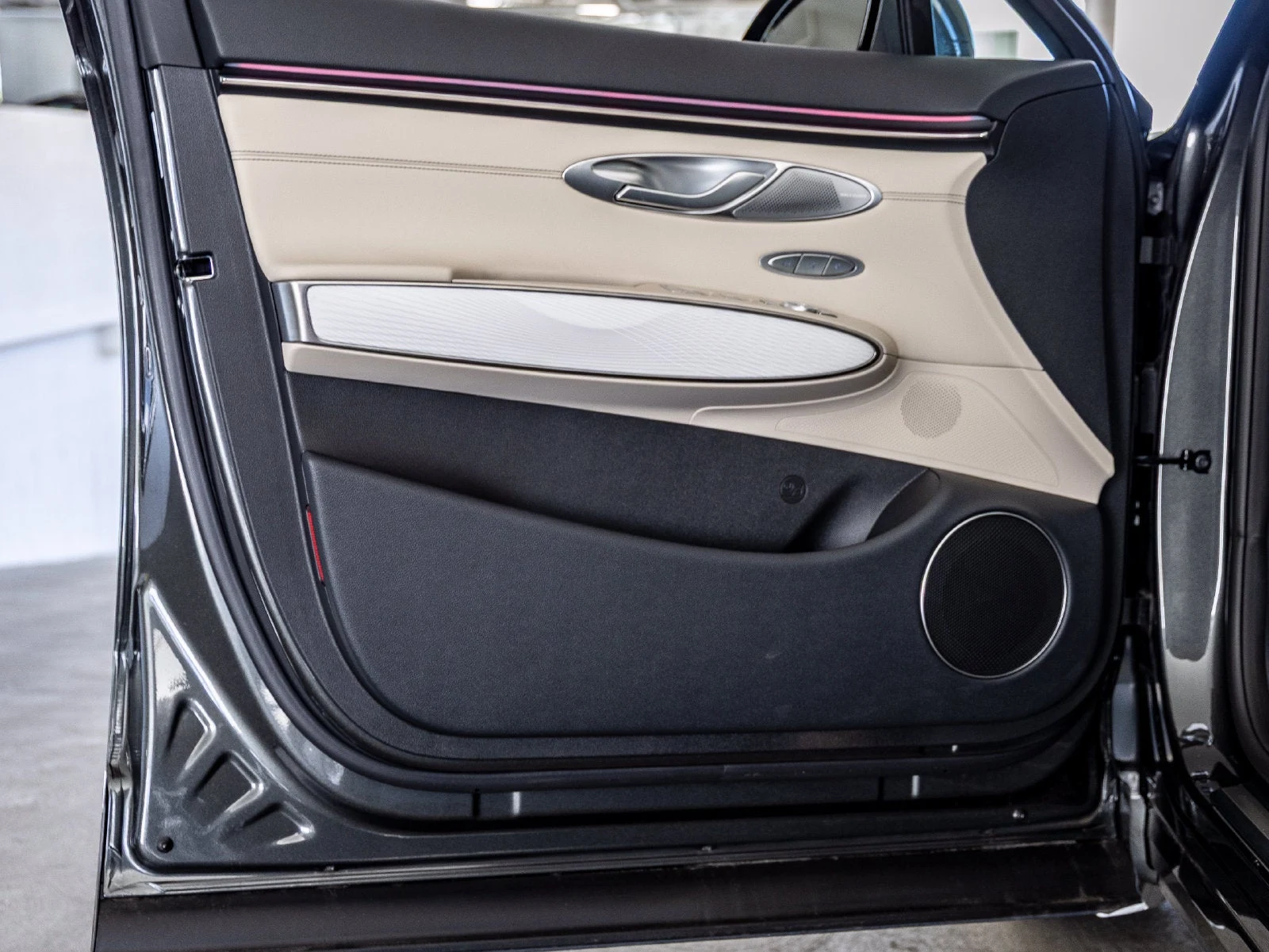 2027 Genesis GV70 2.5T Advanced (2024 Update), 13/20