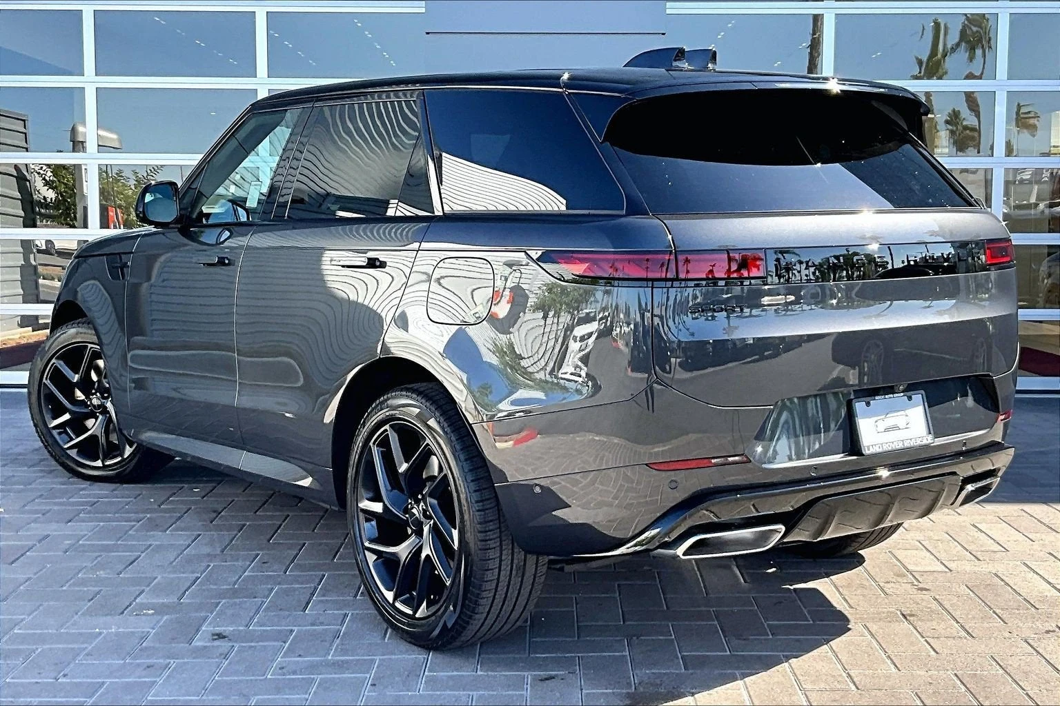 2027 Land Rover Range Rover Sport Plug-In Hybrid Battersea Edition (L461), 3/14
