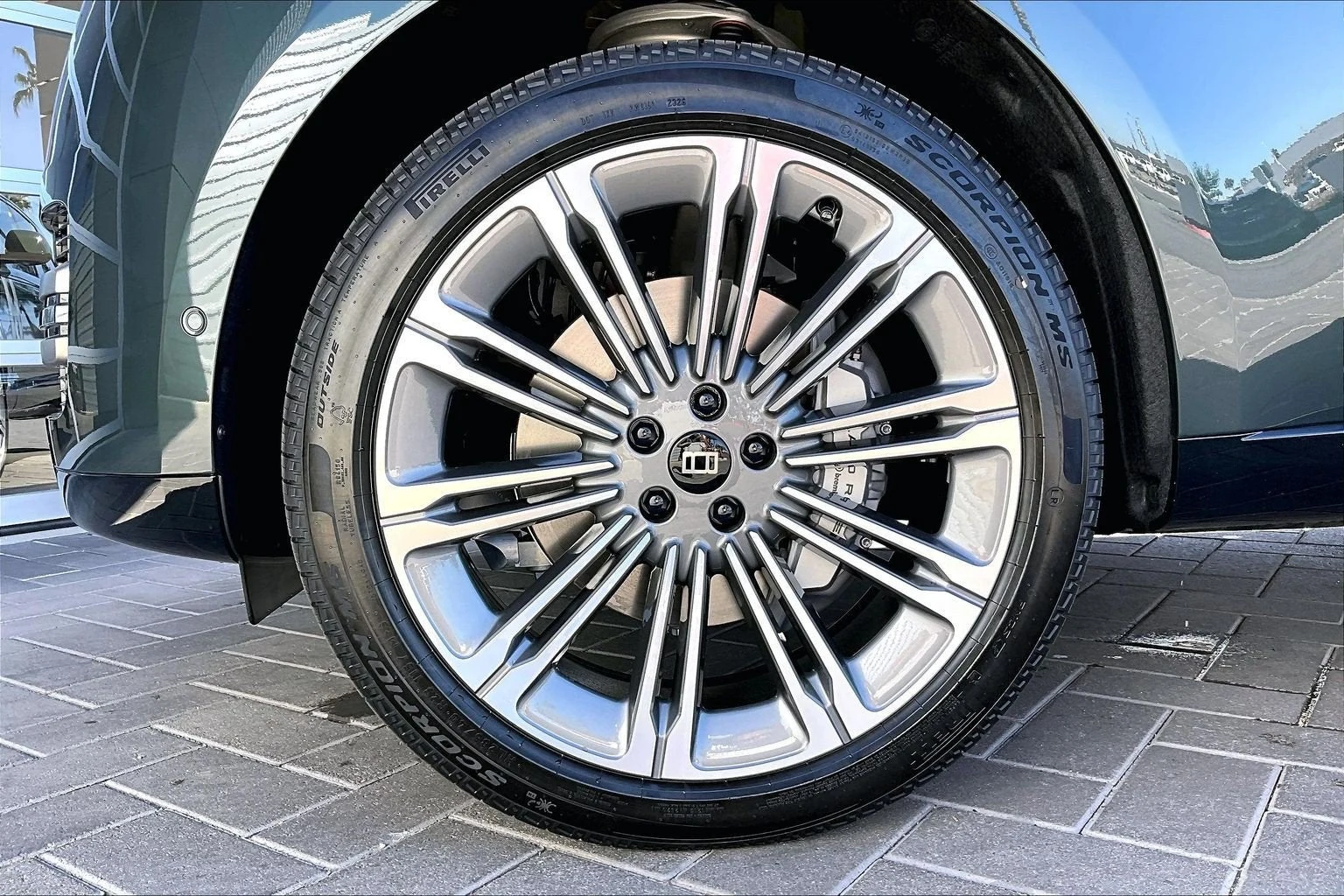 2027 Land Rover Range Rover SE (L460), 12/14