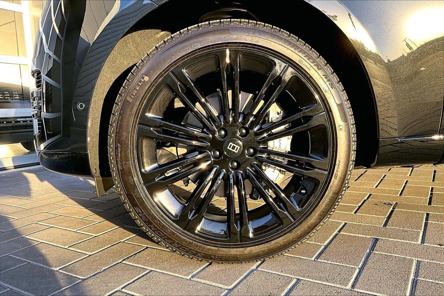 2027 Land Rover Range Rover SE (L460), 12/14