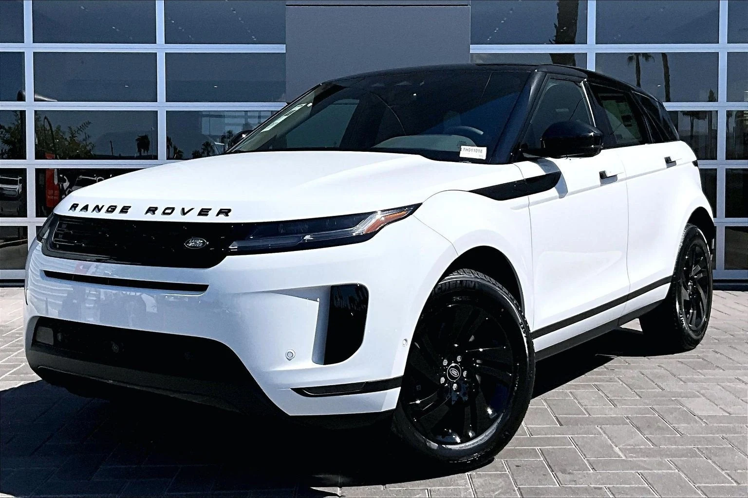 Land Rover Range Rover Evoque S (L551) · Fuji White · Indigo Auto Group
