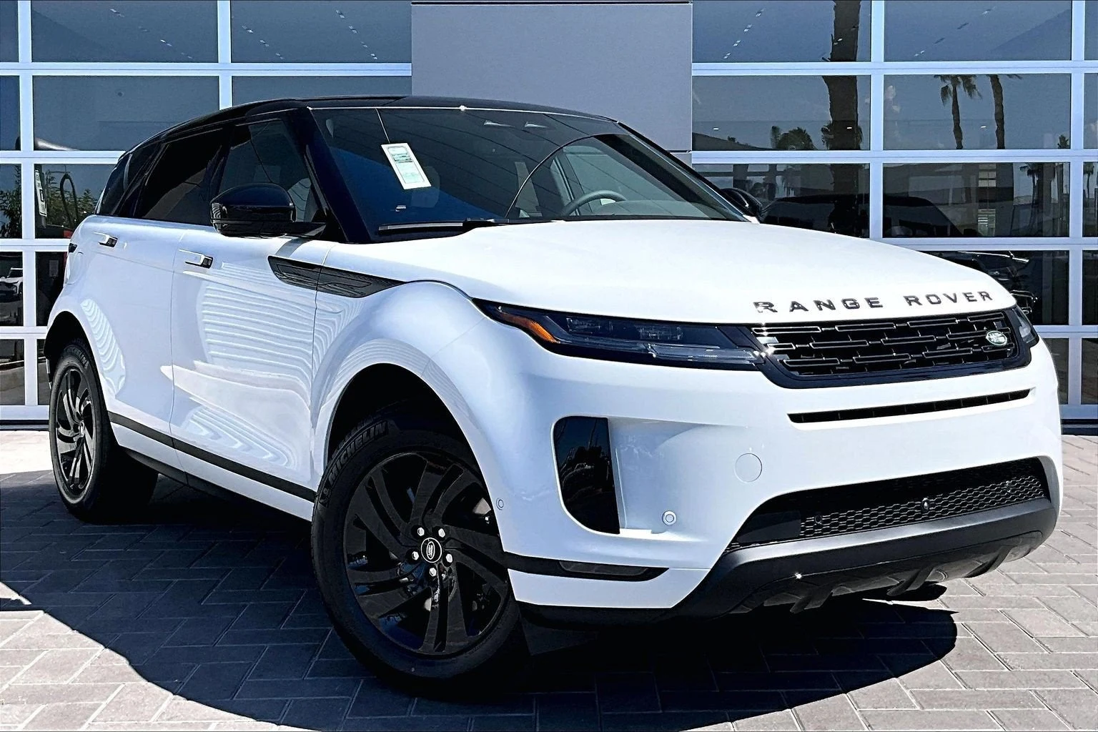 2026 Land Rover Range Rover Evoque S (L551), 2/14