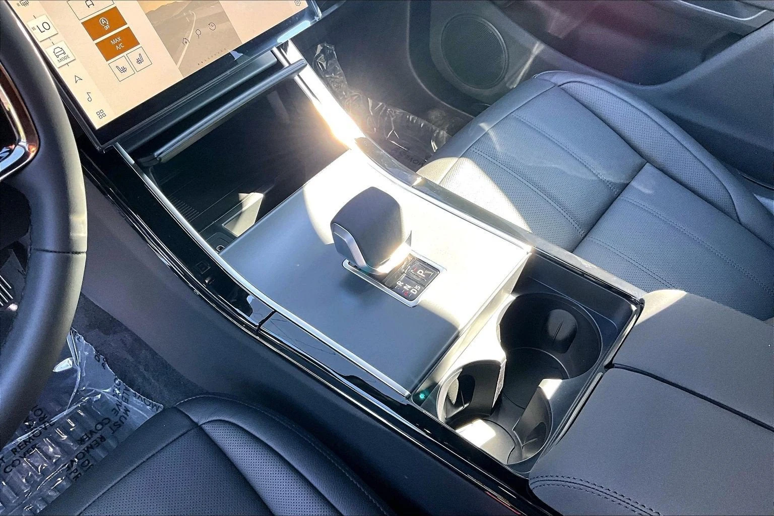 2026 Land Rover Range Rover Evoque S (L551), 8/14