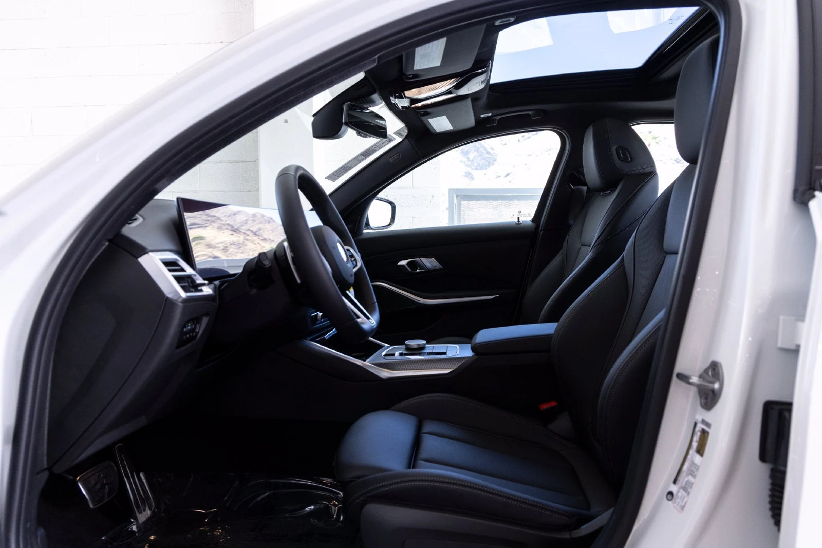 2026 BMW 330i (G20), 14/20