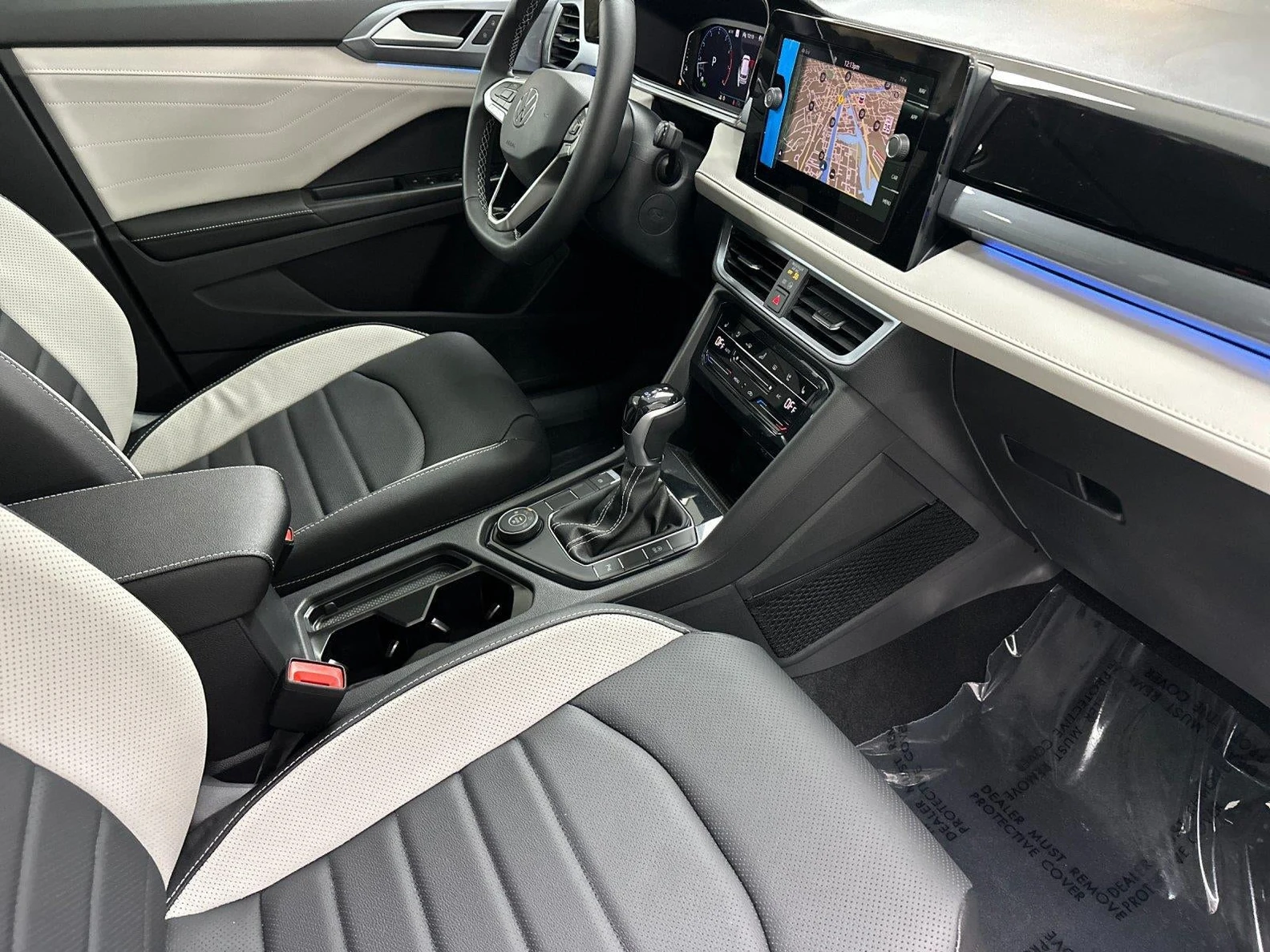 2027 Volkswagen Taos SEL (2025 Update), 15/20