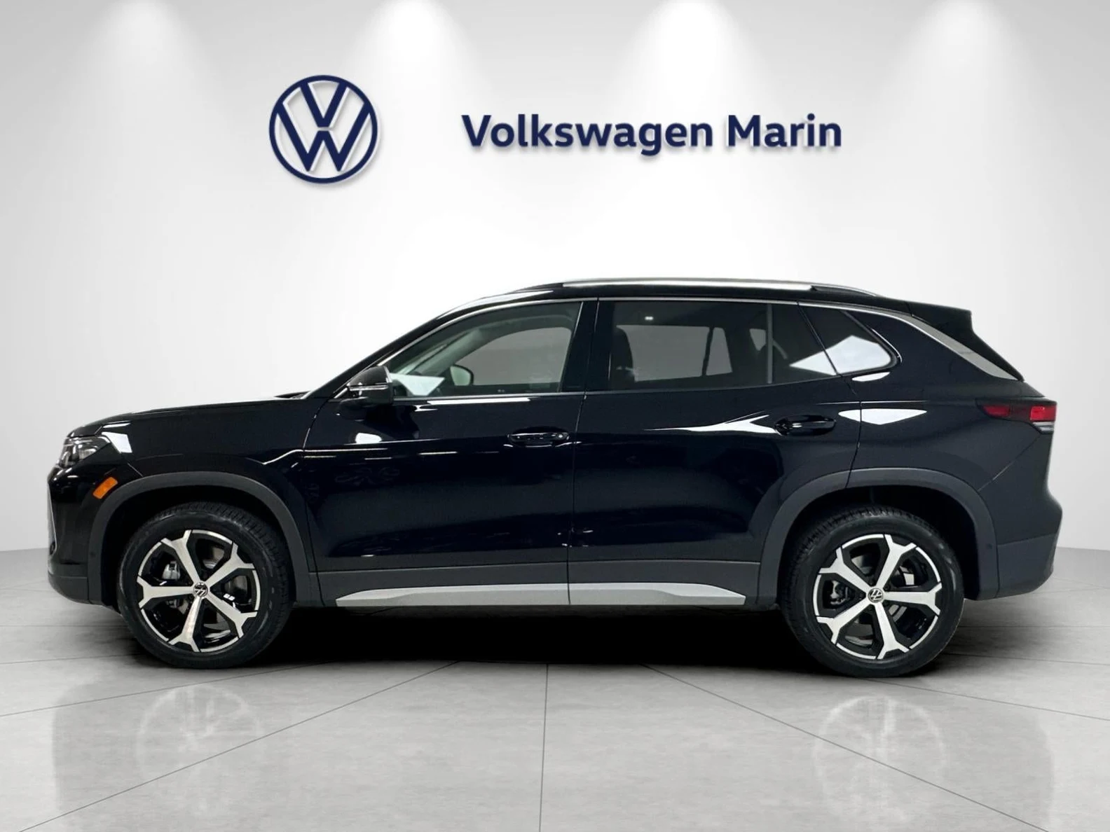 2026 Volkswagen Tiguan SE (3rd Generation North America), 2/20