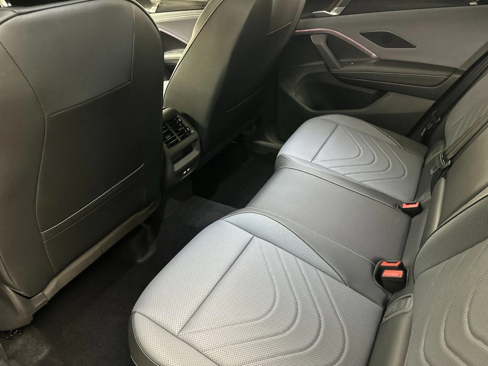 2026 Volkswagen Tiguan SE (3rd Generation North America), 11/20