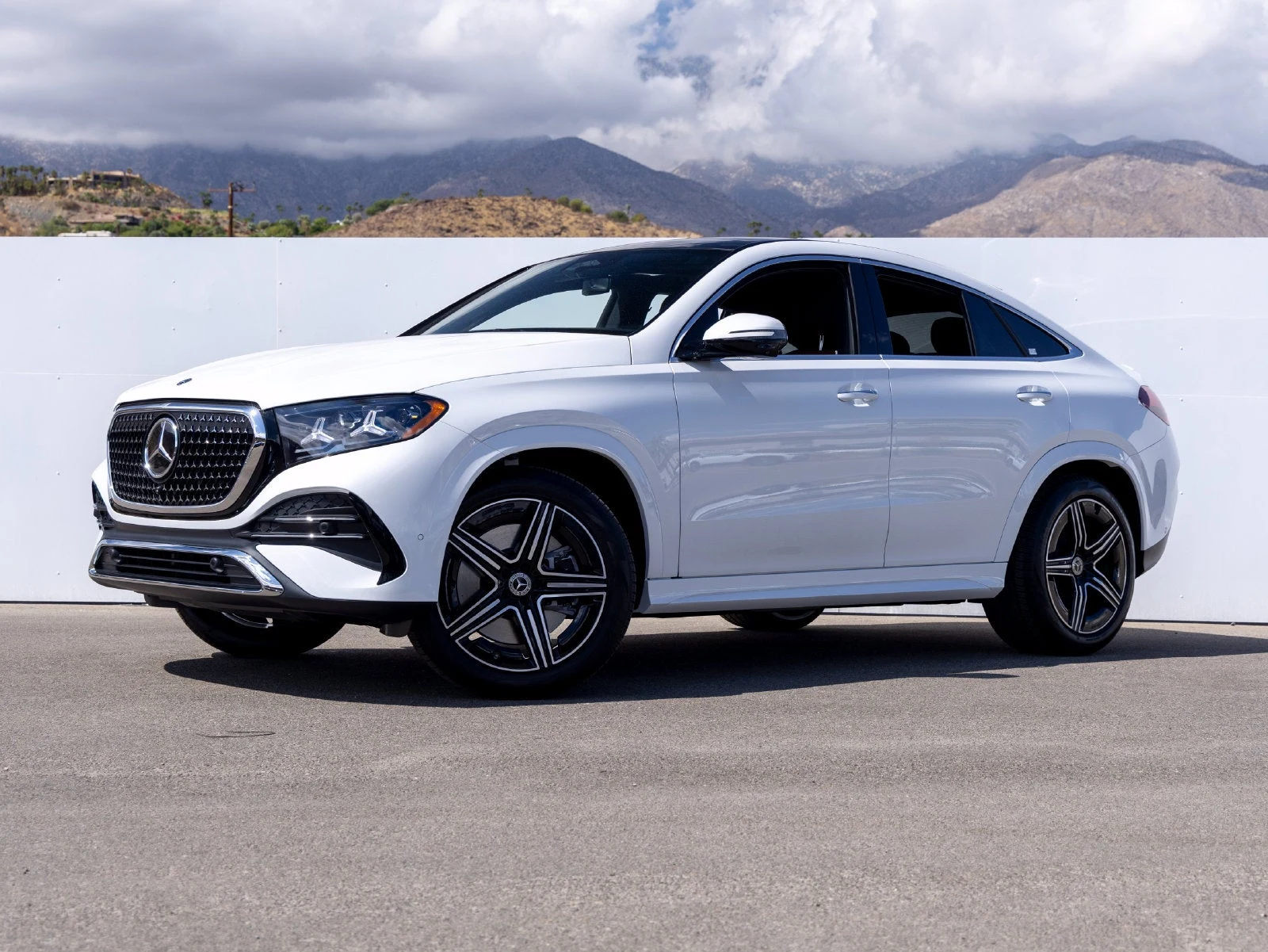 Mercedes-Benz GLE 450 4MATIC Coupé (C167) · Manufaktur Moonlight White Metallic · Indigo Auto Group