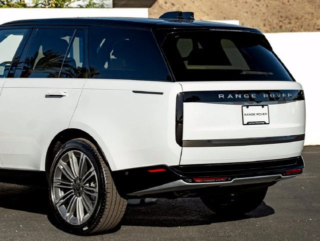 2027 Land Rover Range Rover SE (L460), 10/20