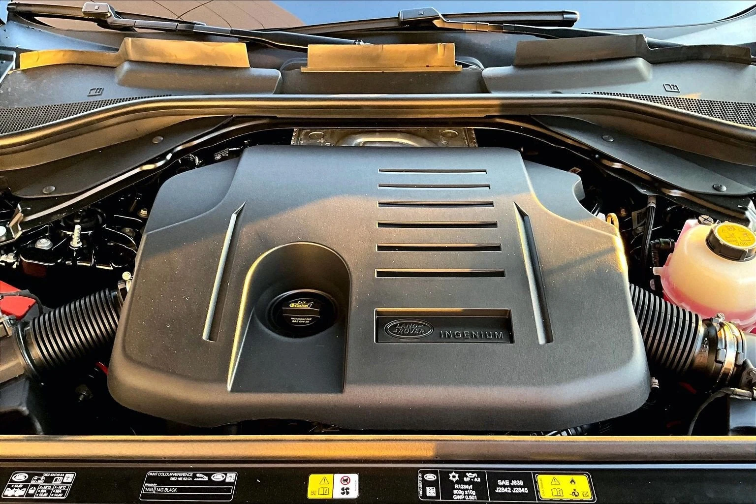 2027 Land Rover Range Rover SE (L460), 11/14