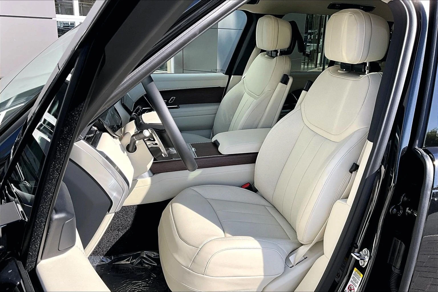 2027 Land Rover Range Rover SE (L460), 9/14