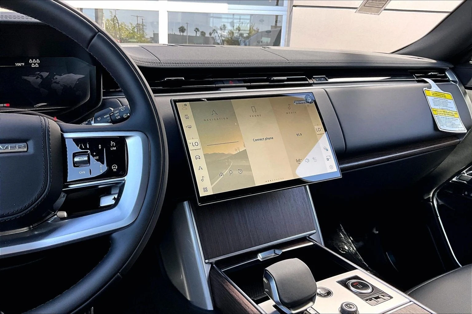 2027 Land Rover Range Rover SE LWB (L460), 7/15