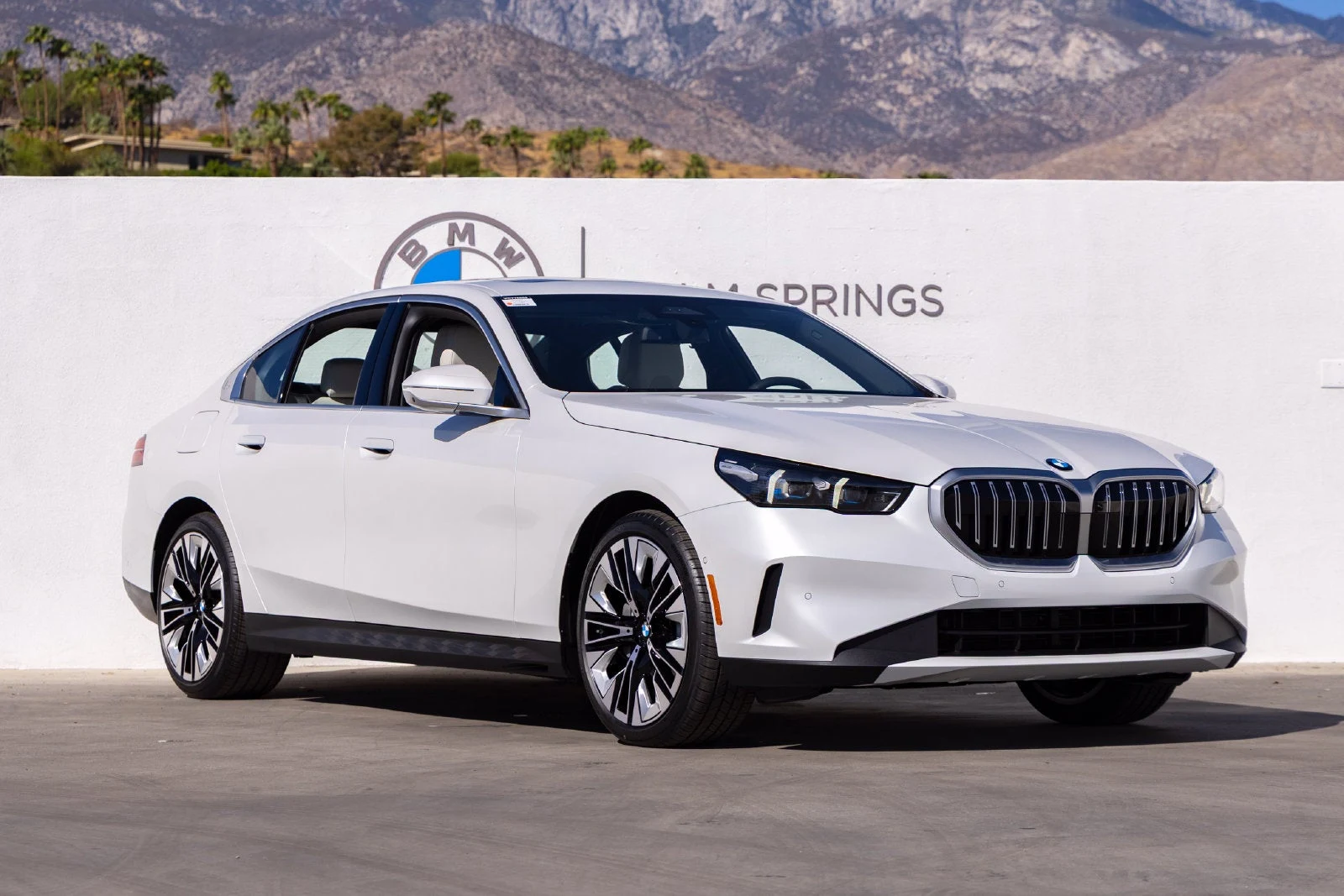 2027 BMW 530i (G60), 2/20