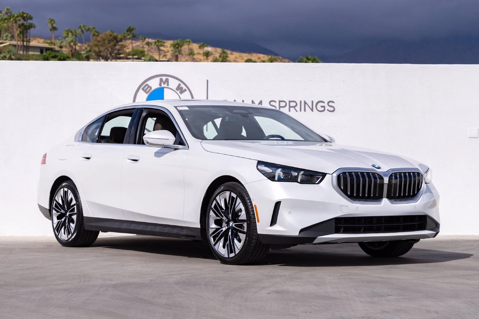 2027 BMW 530i (G60), 2/20