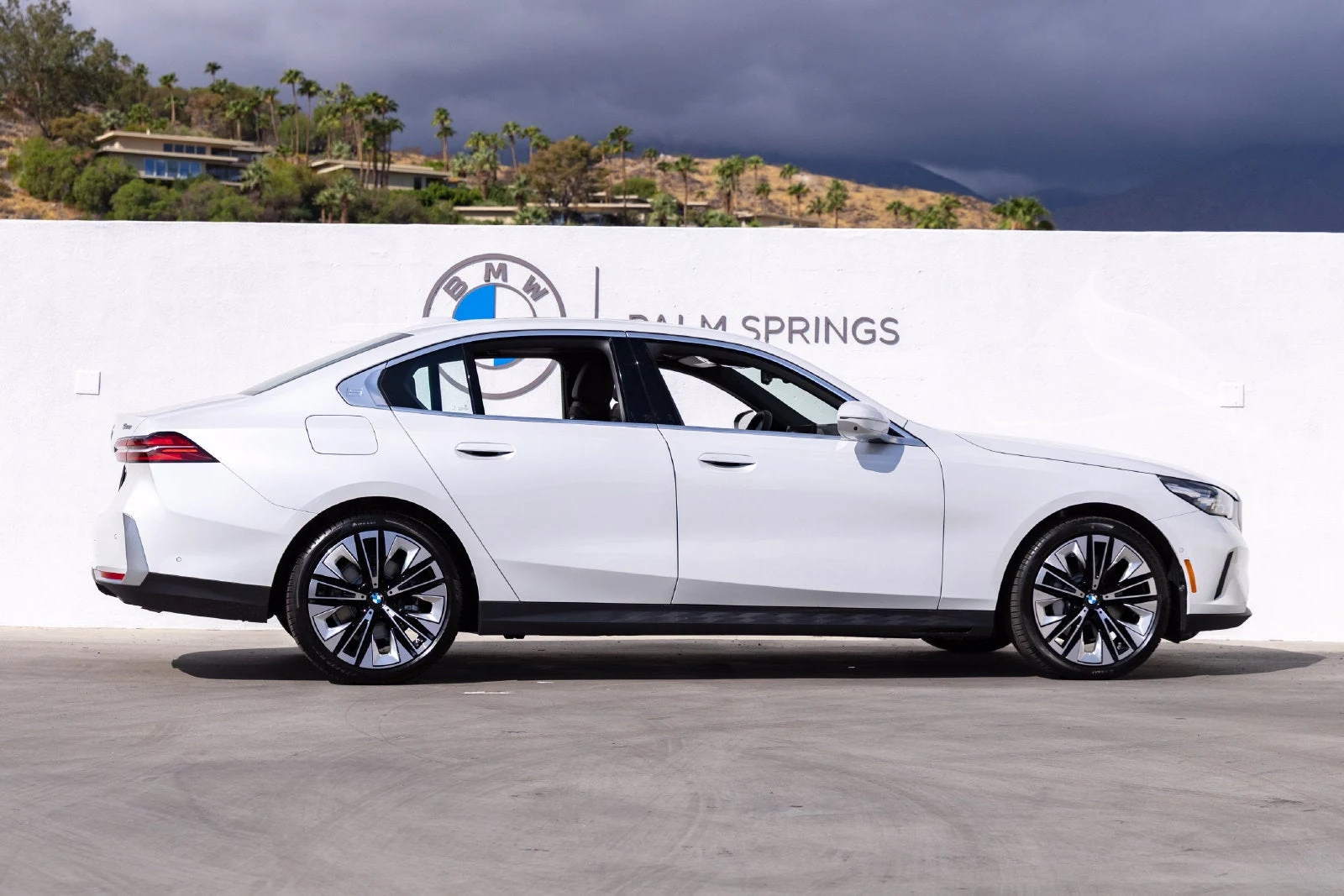 2027 BMW 530i (G60), 5/20